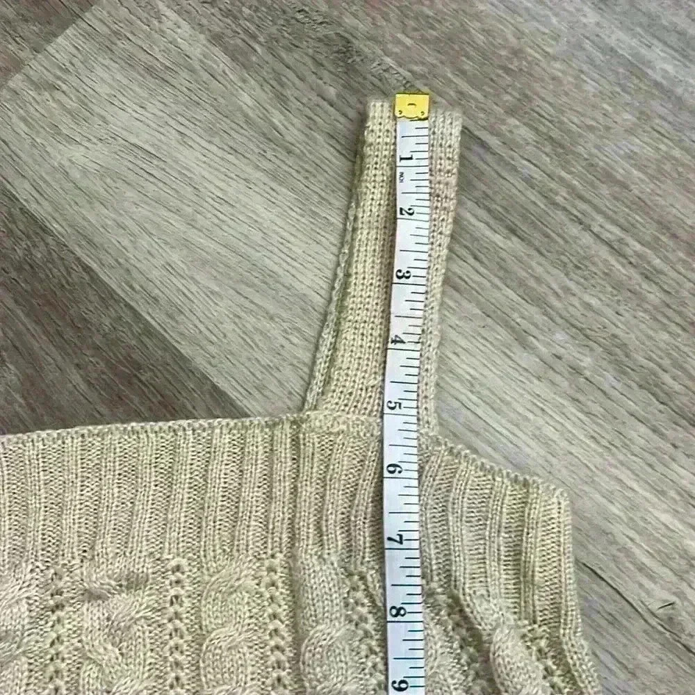 Beige Knitted Crop Tank top - Picture 4 of 7